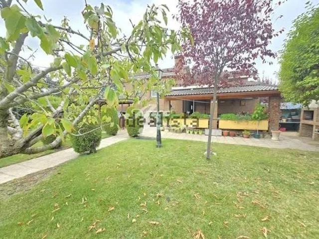 Casa chalet en Venta en El Guijo Colonia España