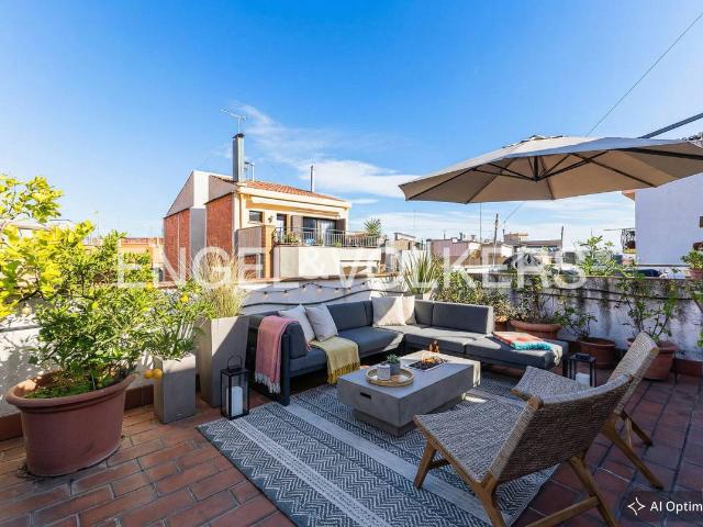 Casa adosada en Venta en El Guinardó