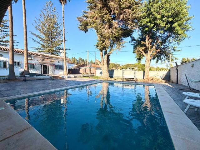 Casa chalet en Venta en El Juncal Vallealto