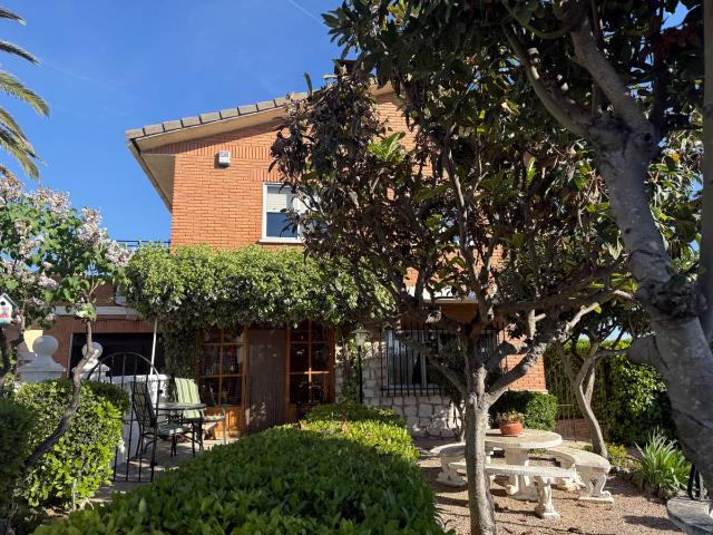 Casa chalet en Venta en El Mirador Grillero