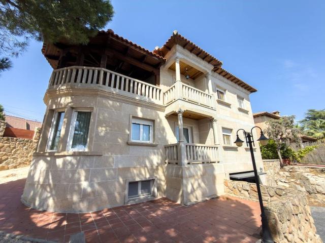 Casa chalet en Venta en El Monte
