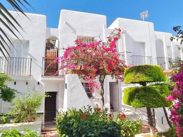 Casa chalet en Venta en El Palmeral