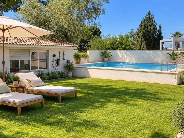 Casa chalet en Venta en El Paraíso Los Almendros