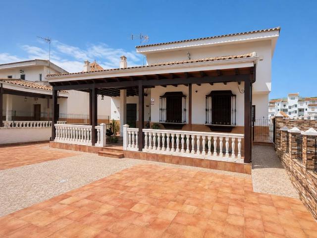 Casa chalet en Venta en El Portil