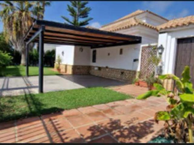 Casa chalet en Venta en El Portil
