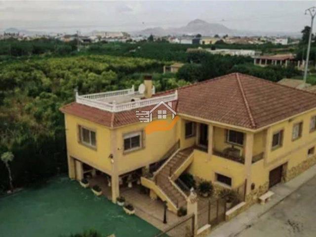Casa chalet en Venta en El Raal
