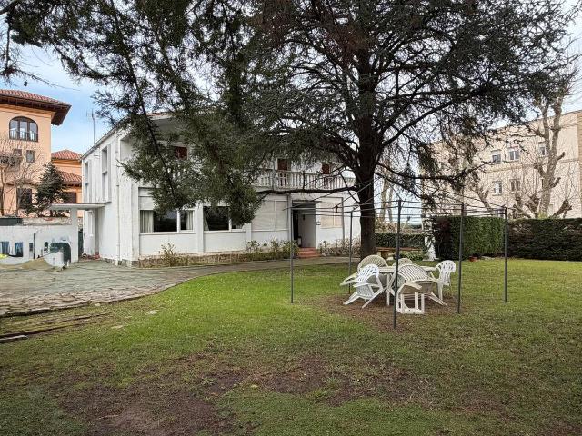 Casa chalet en Venta en El Sardinero