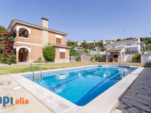 Casa chalet en Venta en Els Masos Els Garrofers