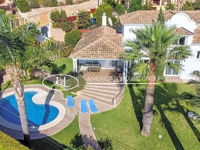 Casa chalet en Venta en Elviria