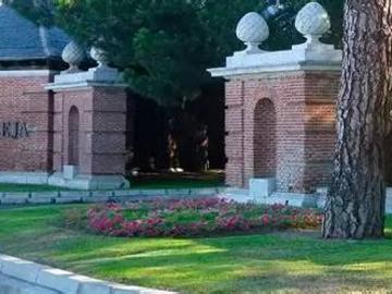 Casa chalet en Venta en Encinar de los Reyes