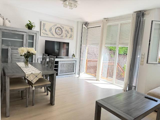 Casa chalet en Venta en Ensanche