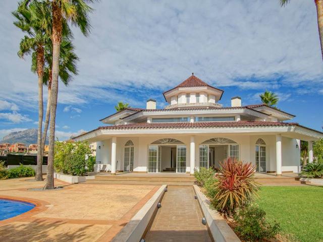 Casa chalet en Venta en Ensanche Diputación
