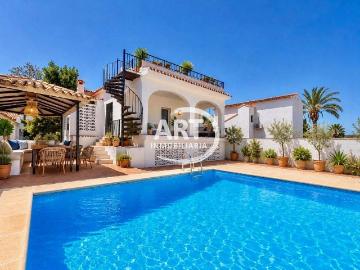 Casa chalet en Venta en Entrepinos