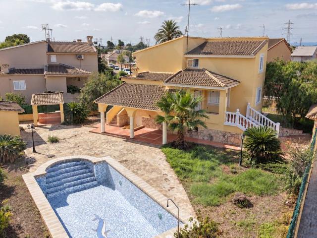 Casa chalet en Venta en Entrepinos