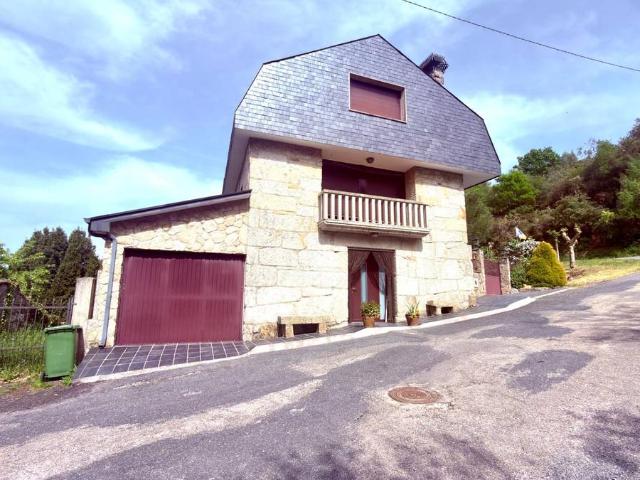 Casa chalet en Venta en Esgos