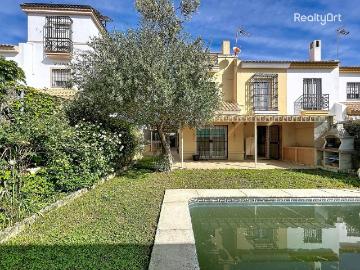 Villa en venta en Espartinas - Terraza