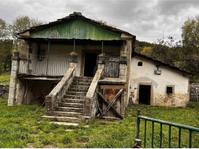 Casa chalet en Venta en Espinosa de los Monteros