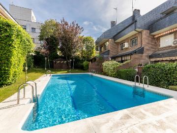 Casa chalet en Venta en Estación