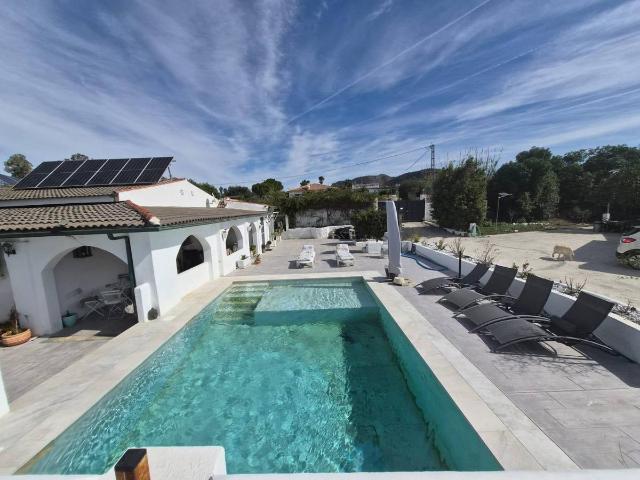 Casa chalet en Venta en Estación de Cártama