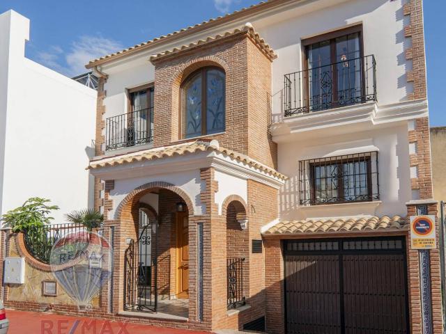 Casa chalet en Venta en Estación de Cártama