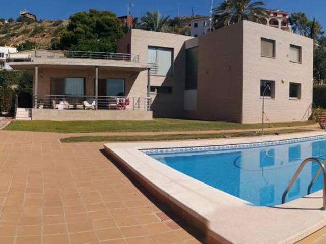 Casa chalet en Venta en Estadio Castalia
