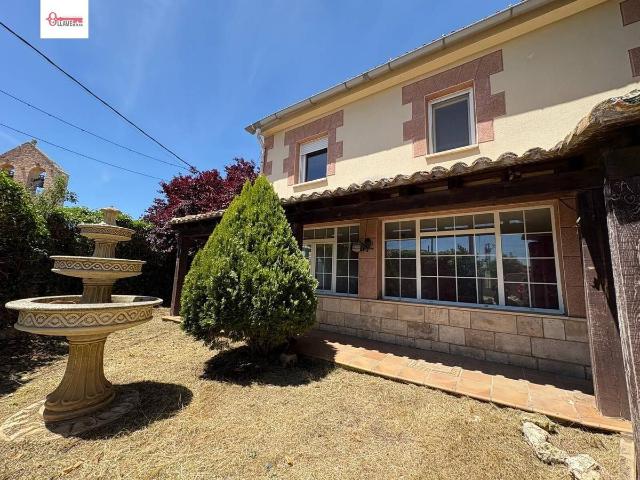 Casa chalet en Venta en Estépar