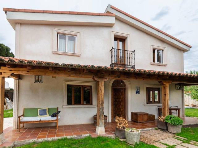 Casa chalet en Venta en Extrarradio