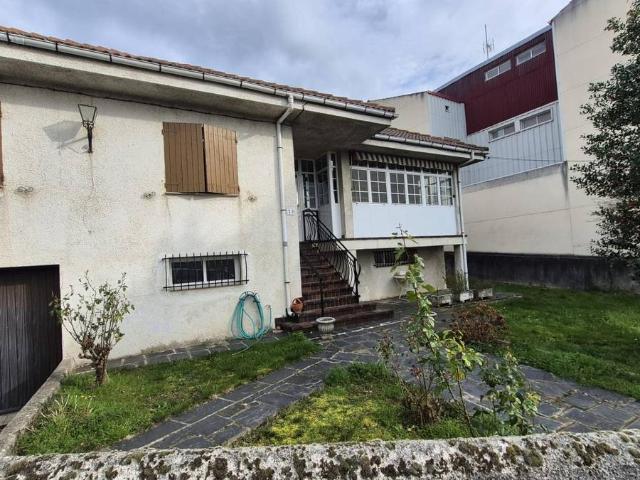 Casa chalet en Venta en Fabero