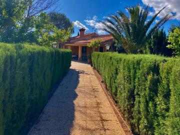 Casa chalet en Venta en Fernán Caballero