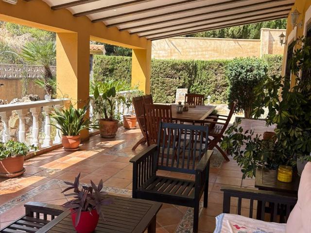 Casa chalet en Venta en Finestrat Pueblo