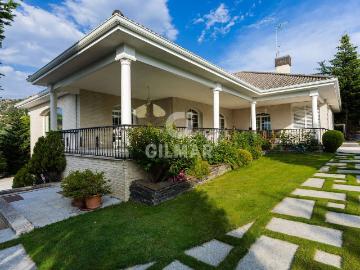 Casa chalet en Venta en Fontenebro Altavista