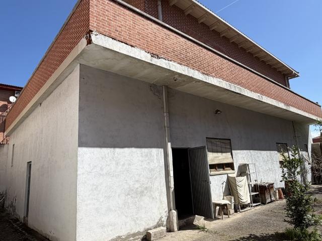 Casa Chalet en Venta en Flecha, La Valladolid