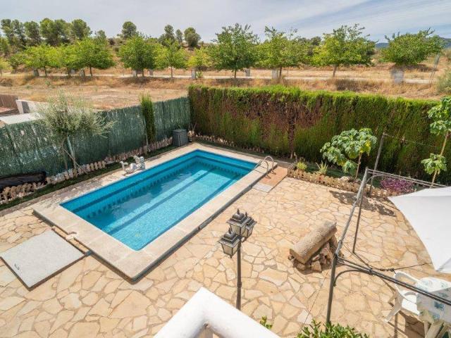 Casa chalet en Venta en Flix