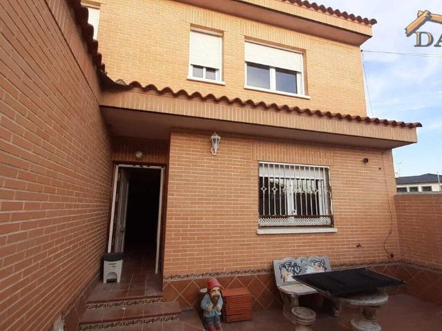 Casa chalet en Venta en Fuensalida