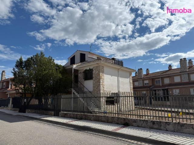 Casa chalet en Venta en Fuentespina