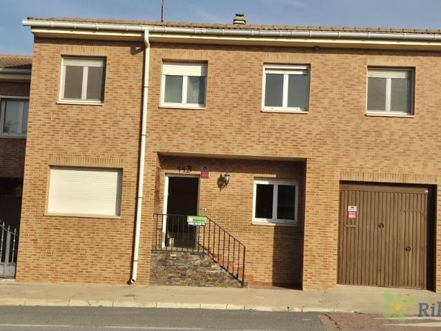 Casa chalet en Venta en Fustiñana