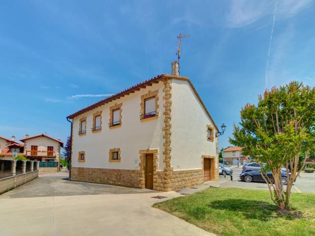 Casa chalet en Venta en Galar