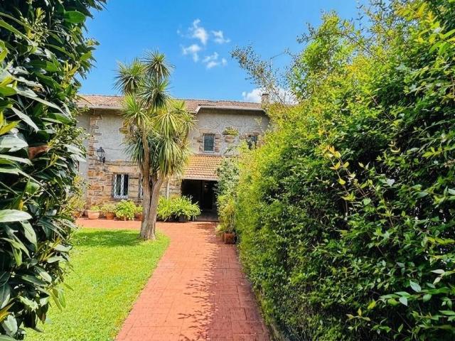 Casa chalet en Venta en Galdakao