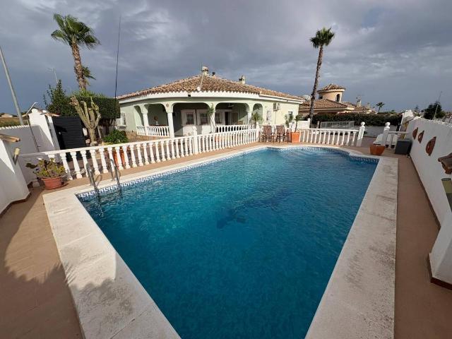 Casa chalet en Venta en Gea y Truyols