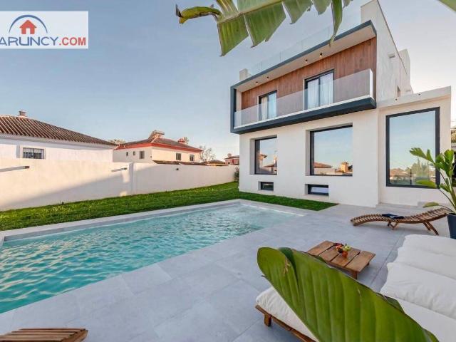 Casa chalet en Venta en Gelves