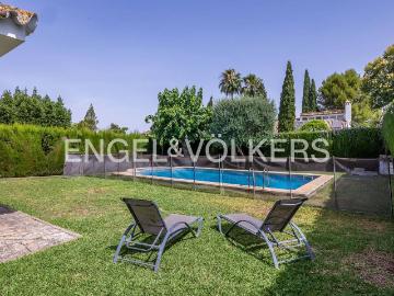 Casa chalet en Venta en Gines
