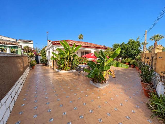 Casa chalet en Venta en Gines