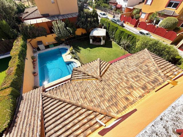 Casa chalet en Venta en Gines