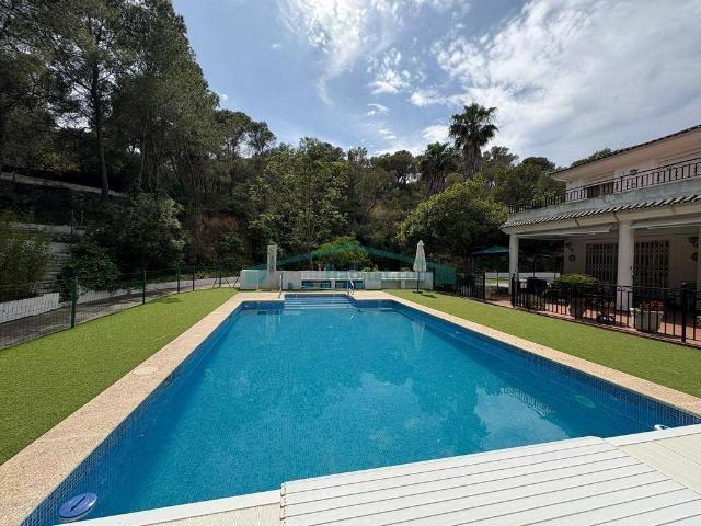 Casa chalet en Venta en Gilet