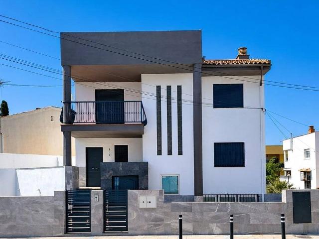 Casa chalet en Venta en Gójar