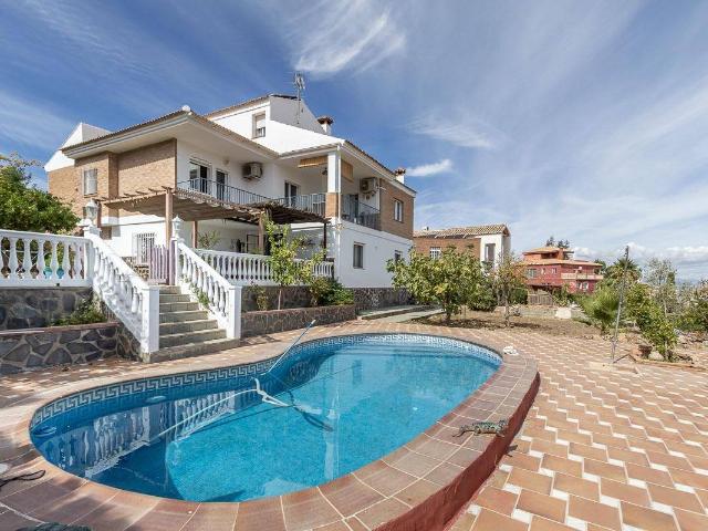 Casa chalet en Venta en Gójar