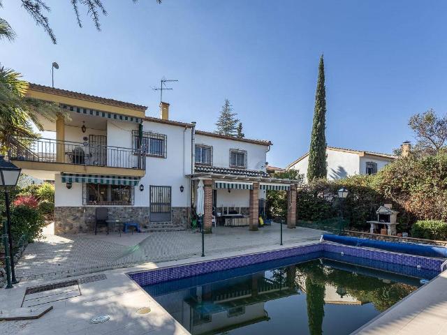 Casa chalet en Venta en Gójar