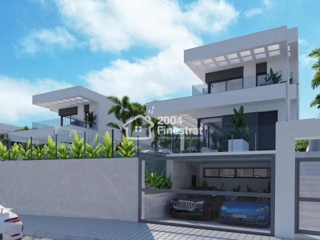 Casa chalet en Venta en Golf Bahía
