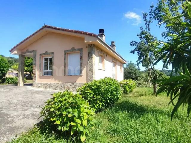 Casa chalet en Venta en Grado