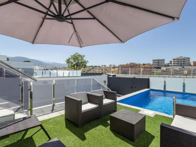Casa Chalet en Venta en Granada Granada BOLA DE ORO